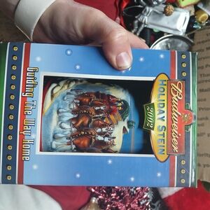 Budweiser 2002 Holiday Stein Box with Sleigh Artwork
